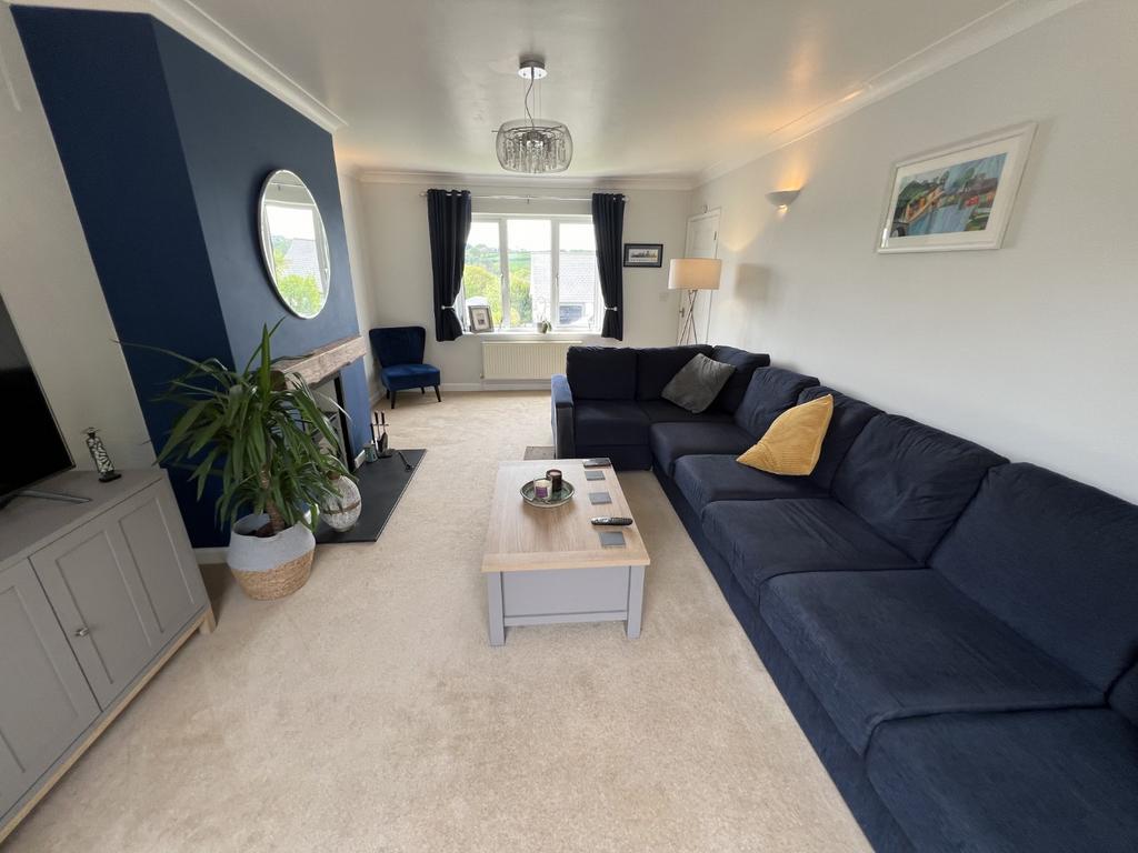 Spacious Lounge