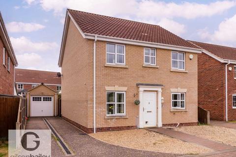 4 bedroom detached house for sale, St Edmunds Road, Norwich NR13