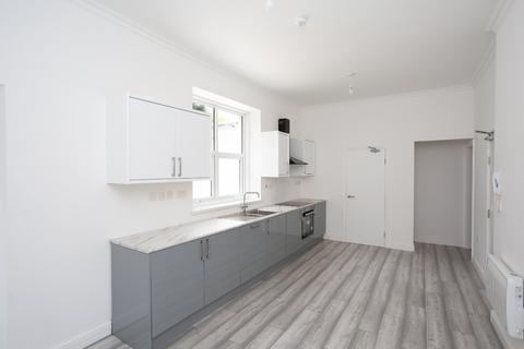 1 bedroom apartment to rent, Sparrows Herne, Bushey, Hertfordshire, WD23