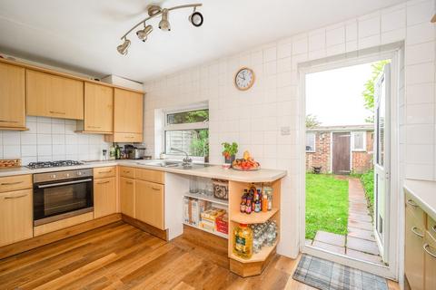 3 bedroom terraced house for sale, Molesey Road, Hersham, KT12