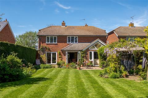 5 bedroom detached house for sale, Station Road, Quainton, Aylesbury, Buckinghamshire, HP22