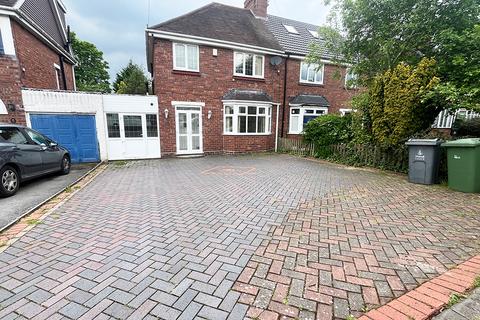 3 bedroom semi-detached house to rent, Wood End Road, Walsall WS5