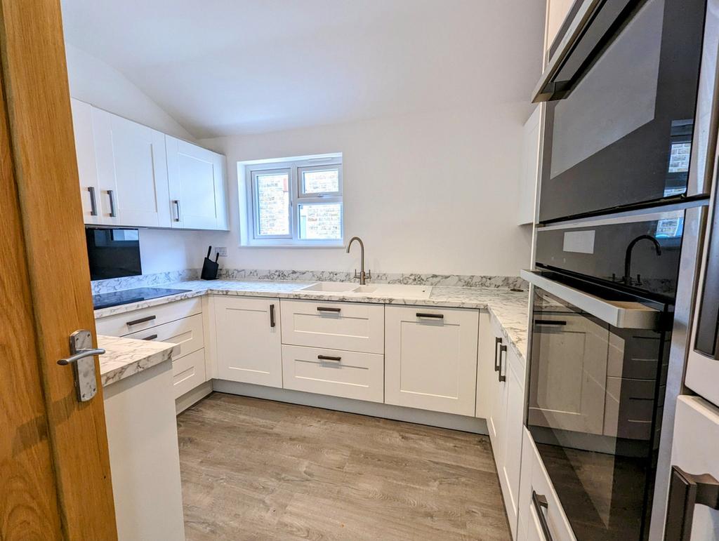 Eastern Avenue, Southendonsea, SS2 3 bed bungalow for sale £460,000