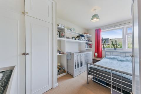 2 bedroom flat for sale, Garton Place, SW18