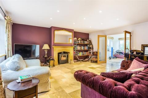 Walnut House Chapel Lane, Bledington, Chipping Norton, OX7 6XA