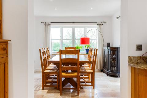 Walnut House Chapel Lane, Bledington, Chipping Norton, OX7 6XA