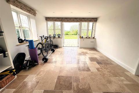 Walnut House Chapel Lane, Bledington, Chipping Norton, OX7 6XA