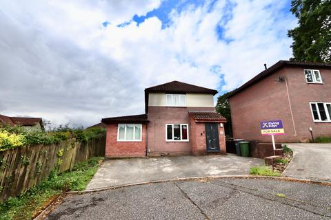 3 bedroom detached house for sale, Daffodil Court, Ty Canol, NP44