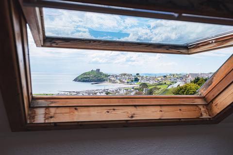 Wyvern Upper Morannedd, Criccieth, LL52 0PP
