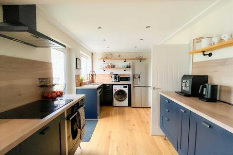 35 Fullwell Road, Bozeat, Wellingborough, NN29 7LX