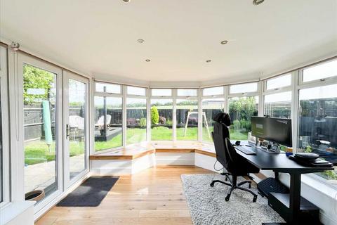 35 Fullwell Road, Bozeat, Wellingborough, NN29 7LX