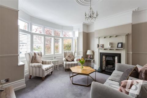 11 Howard Road, Upminster, RM14 2UE