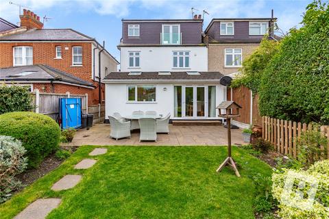 11 Howard Road, Upminster, RM14 2UE