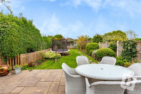 11 Howard Road, Upminster, RM14 2UE