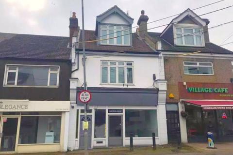 3 bedroom maisonette to rent, Main Road, Hockley, Essex, SS5