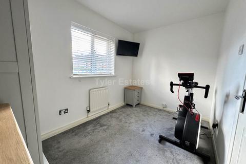 2 bedroom apartment for sale, Handleys Court, Basildon SS15
