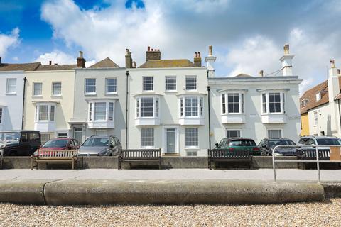 4 bedroom terraced house for sale, Beach Street, Deal, CT14