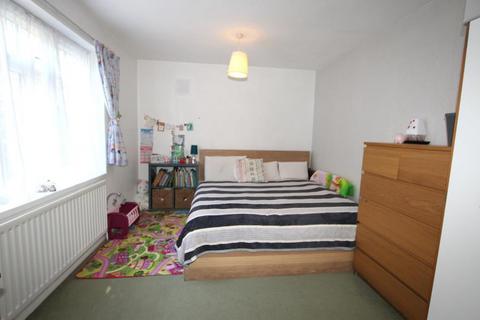 2 bedroom flat to rent, Gooseacre Lane