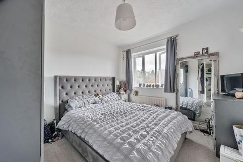 3 bedroom semi-detached house for sale, Ashwick Close, Caterham CR3