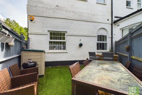 2 bedroom apartment to rent, Warfield Chase, Oxfordshire Place, Bracknell, Berkshire, RG42