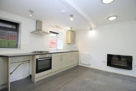 2 bedroom end of terrace house for sale, New Row, Bingley, West Yorkshire, BD16