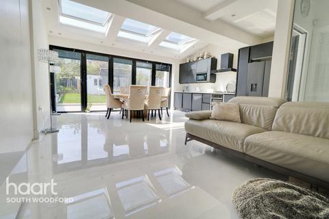 30 Darnley Road, Woodford Green, IG8 9HY