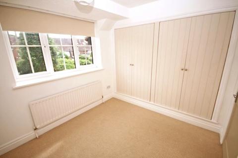 2 bedroom terraced house to rent, Old Town Close, Beaconsfield, HP9