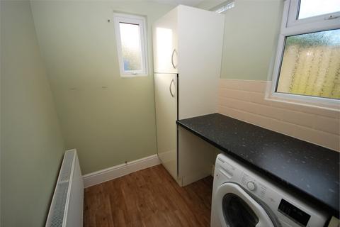 2 bedroom detached bungalow to rent, Warren Road, Hillmorton, Rugby, CV22