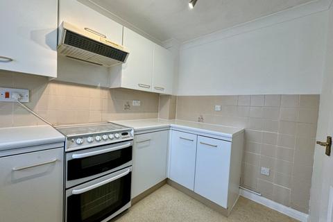 3 bedroom terraced house for sale, Snowdon Close, Eastbourne, East Sussex, BN23