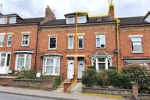 3 bedroom terraced house for sale, Wellington Road, Raunds, Wellingborough, NN9