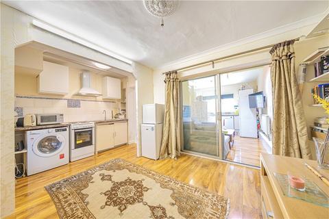 3 bedroom end of terrace house for sale, Woodhouse Avenue, Perivale, Greenford