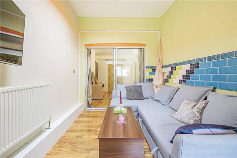 3 bedroom end of terrace house for sale, Woodhouse Avenue, Perivale, Greenford