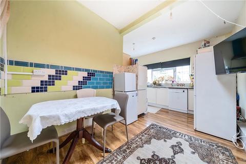 5 Woodhouse Avenue, Perivale, Greenford, UB6 8LE