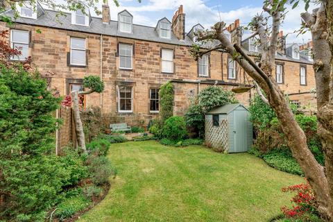 114 Braid Road, Edinburgh, EH10 6AS