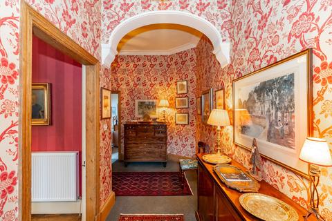 114 Braid Road, Edinburgh, EH10 6AS