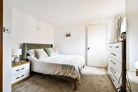 2 bedroom flat to rent, Watermans Quay, Fulham, London, SW6