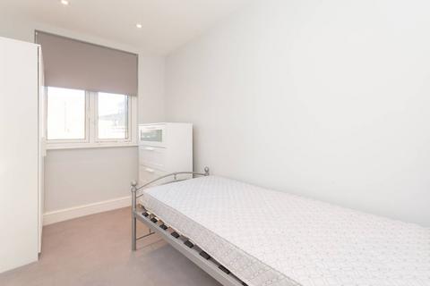 2 bedroom flat to rent, Ranelagh Gardens, Hurlingham, London, SW6
