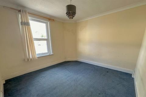 1 bedroom flat for sale, Lymington Road, TQ1 4AU