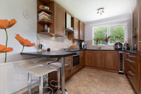 3 bedroom flat for sale, Riverside Park, Netherlee