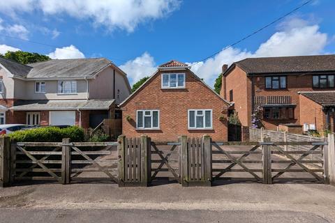 3 bedroom bungalow for sale, Westbeams Road, Sway, Hampshire, SO41