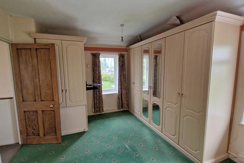 2 Tweeddale Road, Carshalton, SM5 1SU
