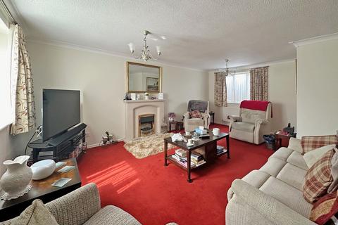 2 Lazenby Drive, Wetherby, LS22 6WL