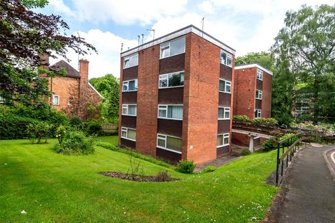 Salisbury Close, Moseley, Birmingham, B13