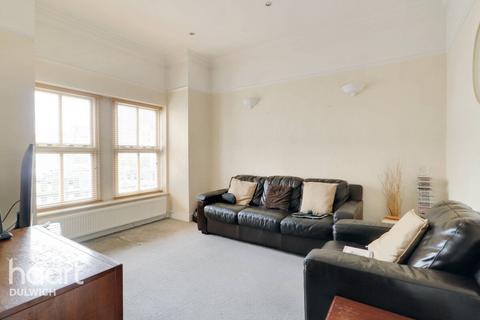 2 bedroom end of terrace house for sale, Como Road, London
