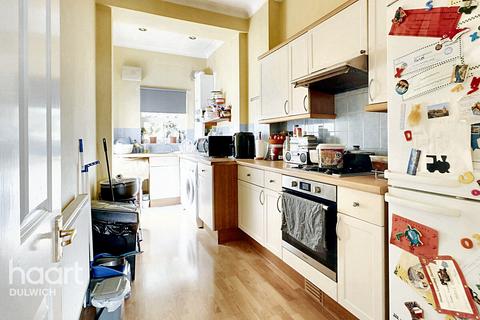 2 bedroom end of terrace house for sale, Como Road, Forest Hill, London