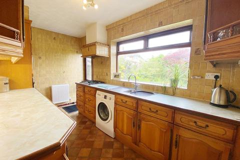 3 bedroom semi-detached house for sale, Greenfields Crescent, Wigan, WN4