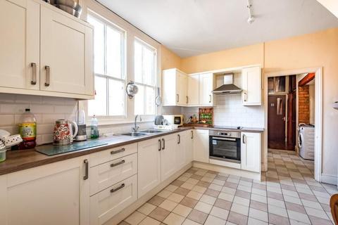 1 bedroom in a house share to rent, 57 St. Catherines, Lincoln, Lincolnshire, LN5