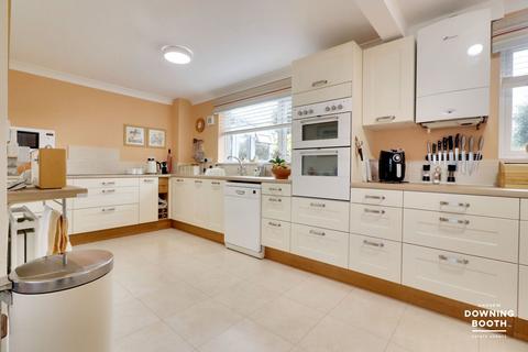 4 bedroom detached house for sale, Rugeley WS15