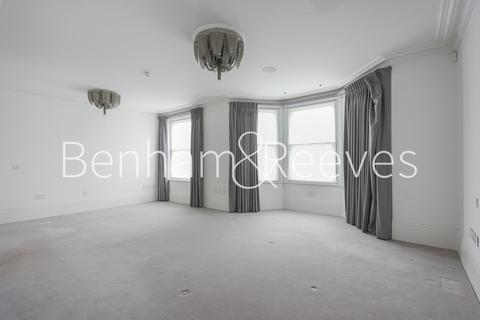 5 bedroom townhouse to rent, The Common, Ealing W5