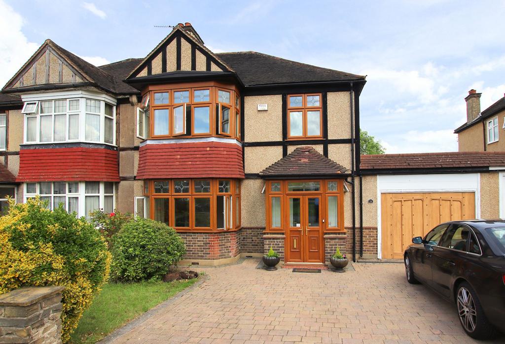 Barnfield Avenue, Shirley Park 4 bed semidetached house £799,000